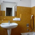 Cit'hotel Aero-hotel Hotel