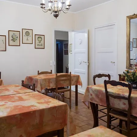 Cit'hotel Aero-hotel 호텔 르블랑메스니