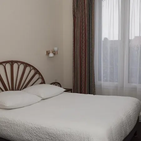 Cit'hotel Aero-hotel לה בלאן מניל