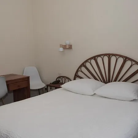 Cit'hotel Aero-hotel מלון לה בלאן מניל