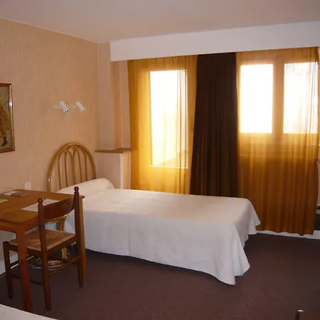 Cit'hotel Aero-hotel לה בלאן מניל